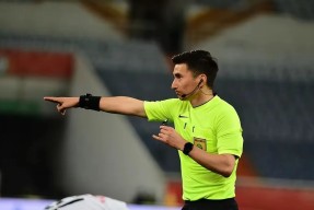 亚博转折点！尼斯防线松动；欧冠集结日攻防权衡；话题不断；资深球员宣示担当的简单介绍